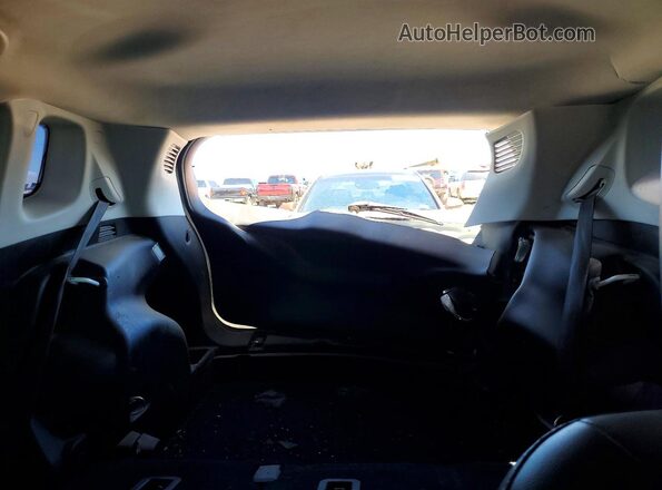 3C4NJDBB9JT239513 2018 JEEP COMPASS Белый Вид задней части салона