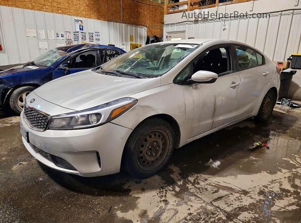 3KPFK4A77JE209641 2018 KIA FORTE Серебряный Задняя левая четверть