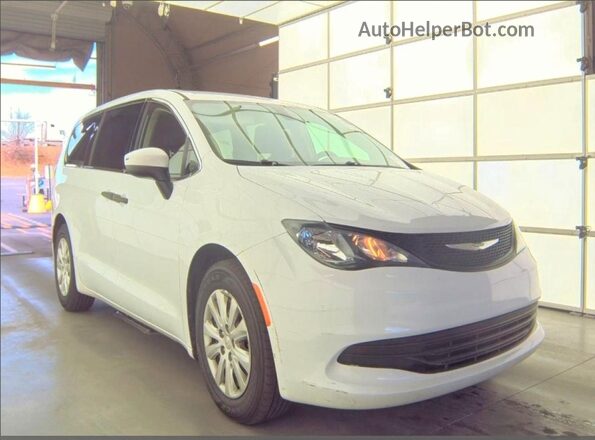 2C4RC1AG8LR244215 2020 CHRYSLER VOYAGER White Trasero izquierdo