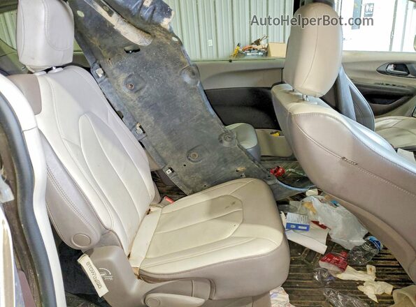 2C4RC1BG4HR733698 2017 CHRYSLER PACIFICA Коричневый Вид подкапотного пространства
