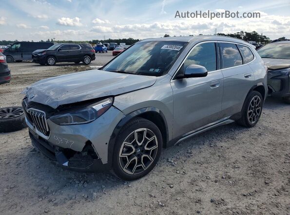 WBX73EF0XS5175603 2025 BMW X1 Серебряный Передняя левая четверть