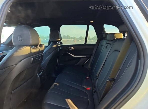 5UXCR6C08L9B81724 2020 BMW X5 Белый Вид сзади