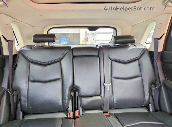 1GYKNCRS6HZ184863 2017 CADILLAC XT5 Серый Вид задней части салона