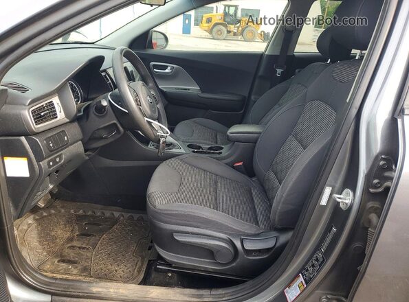 KNDCB3LC5H5104688 2017 KIA NIRO Серый Вид панели приборов