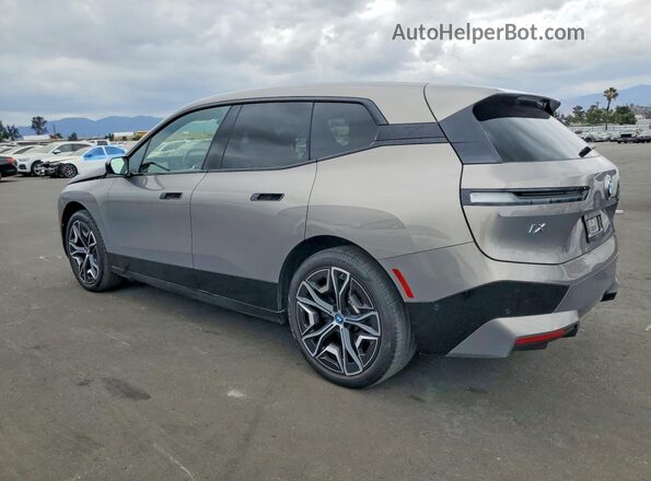 WB523CF08RCP61875 2024 BMW IX Gray Trasero derecho