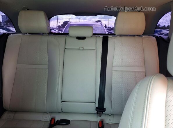 SALYB2FV1KA233953 2019 LAND ROVER RANGE White Rear interior view
