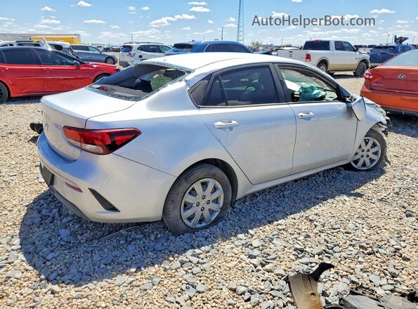 3KPA24AD0PE618251 2023 KIA RIO Silver Przód prawy