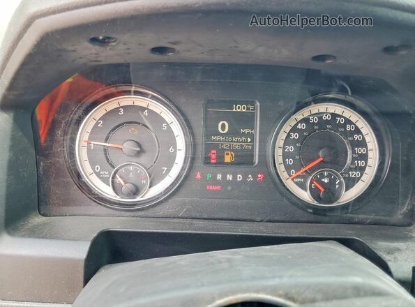3C6TR5CT3GG258273 2016 RAM 2500 Gray Widok tylnych siedzeń