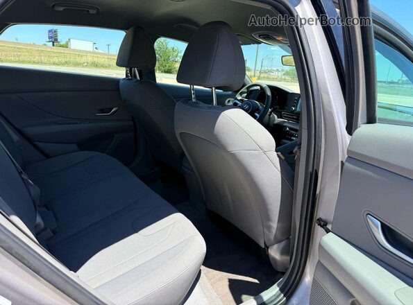 KMHLM4AG3MU192044 2021 HYUNDAI ELANTRA Серый Вид салона спереди