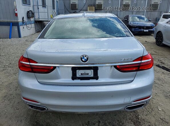 WBA7F0C50JGM23722 2018 BMW OTHER Silver Widok wnętrza z przodu