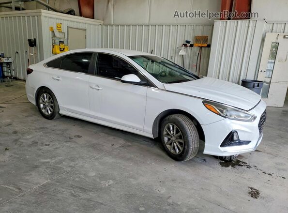 5NPE24AF4JH652263 2018 HYUNDAI SONATA Белый Вид спереди