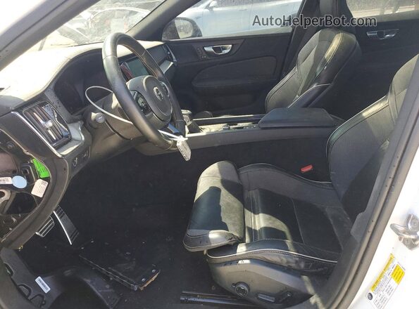 7JR102FM9MG092489 2021 VOLVO S60 Белый Вид панели приборов