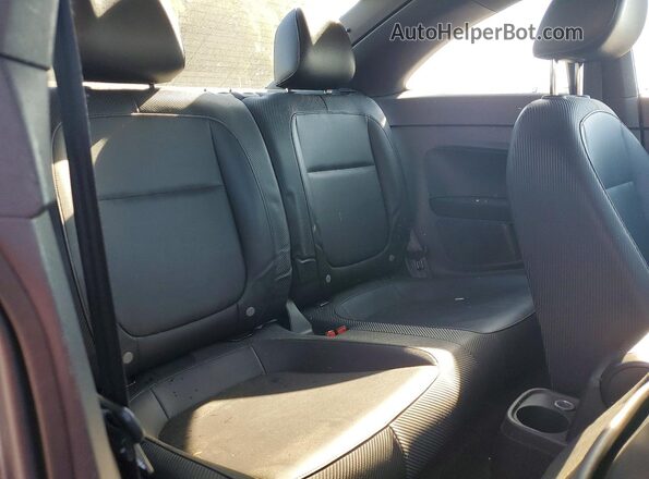3VWF17ATXHM615704 2017 VOLKSWAGEN BEETLE Серый Вид задней части салона