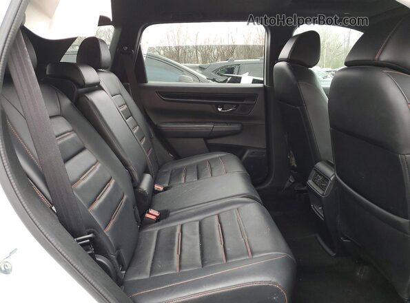 7FARS6H86RE072581 2024 HONDA CR-V White Widok wnętrza z tyłu