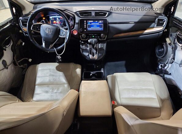 7FARW2H80JE021112 2018 HONDA CR-V Черный Вид панели приборов