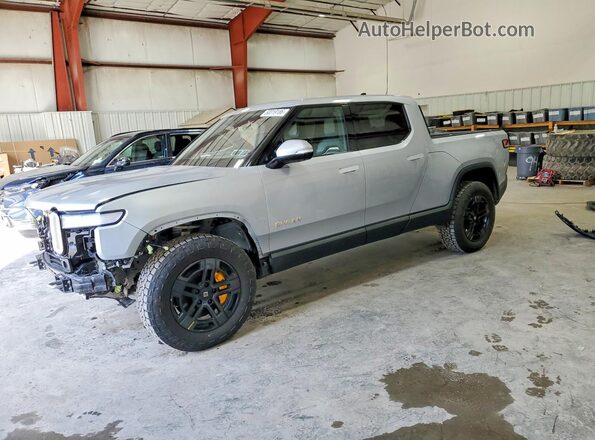 7FCTGAAA0NN010053 2022 RIVIAN R1T Silver Vista tres cuartos delantera izquierda