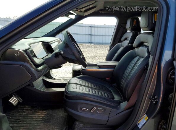 7FCTGAAA1NN016086 2022 RIVIAN R1T Gray წინა სალონის ხედი