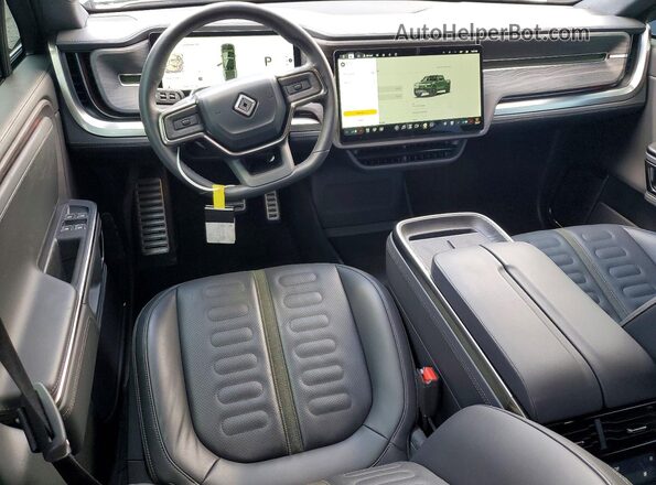 7FCTGAAA1PN019170 2023 RIVIAN R1T Зеленый Вид панели приборов