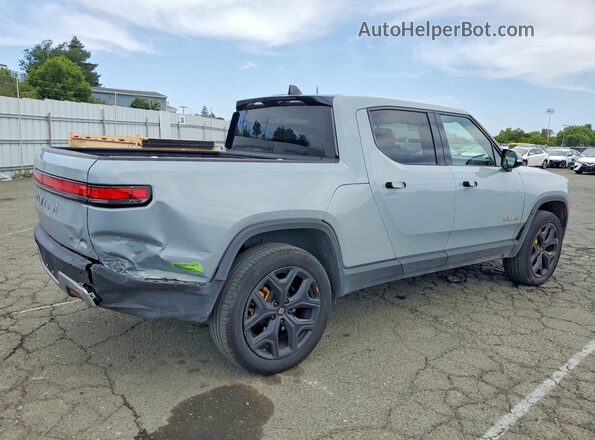 7FCTGAAA6PN024073 2023 RIVIAN R1T Gray Trasero derecho