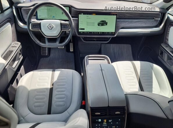 7FCTGAAA7NN012513 2022 RIVIAN R1T Серый Вид панели приборов