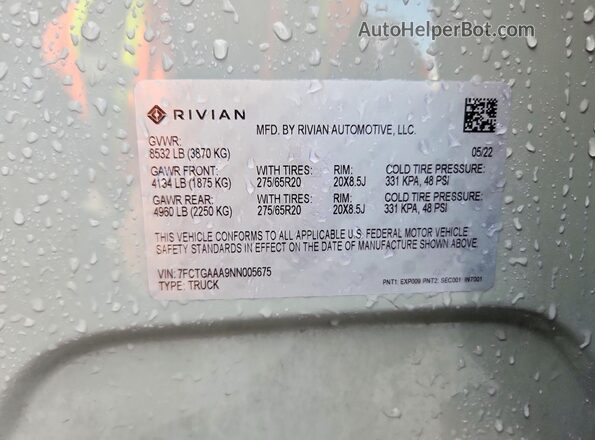 7FCTGAAA9NN005675 2022 RIVIAN R1T Gray Vista del compartimento del motor