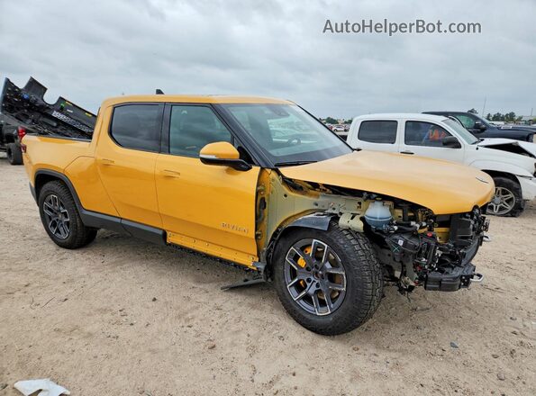 7FCTGAAL1NN004473 2022 RIVIAN R1T Желтый Передняя правая четверть