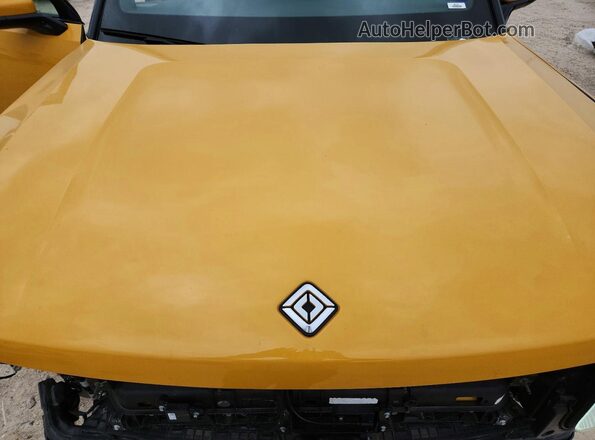 7FCTGAAL1NN004473 2022 RIVIAN R1T Желтый Вид задней части салона