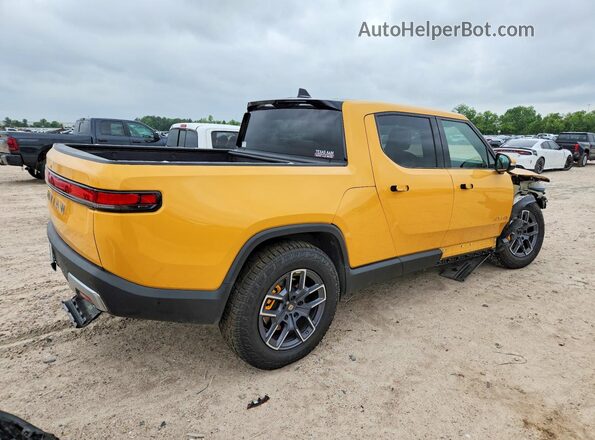 7FCTGAAL1NN004473 2022 RIVIAN R1T Желтый Задняя правая четверть