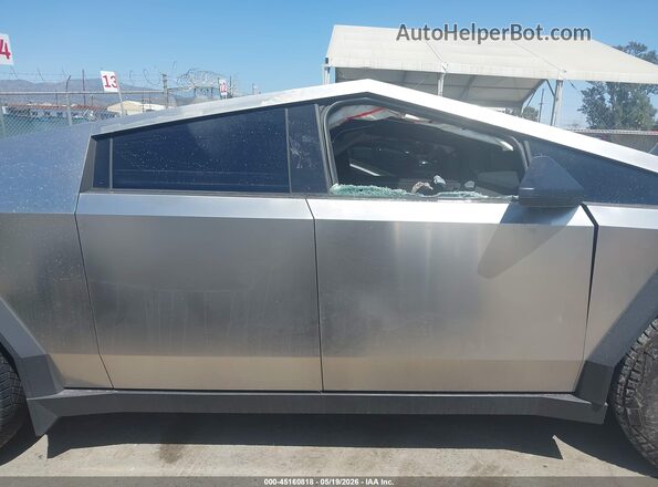 7G2CEGEC9SA077409 2025 TESLA CYBERTRUCK Серебряный Панорамный вид салона 360°
