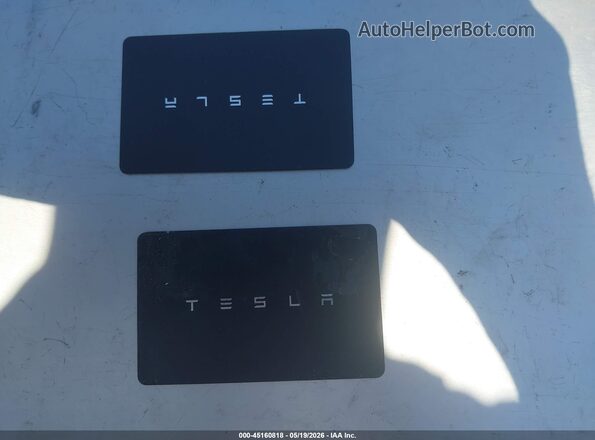 7G2CEGEC9SA077409 2025 TESLA CYBERTRUCK Серебряный Вид панели приборов