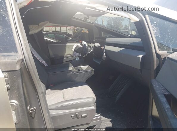 7G2CEGEC9SA077409 2025 TESLA CYBERTRUCK Серебряный Вид салона спереди