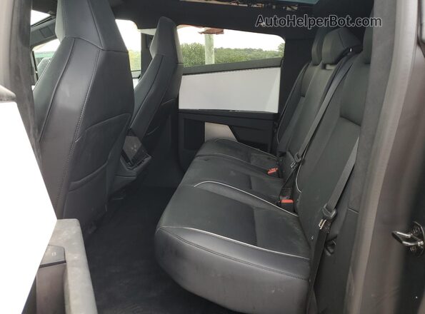 7G2CEHED1RA028066 2024 TESLA CYBERTRUCK Черный Вид задних сидений