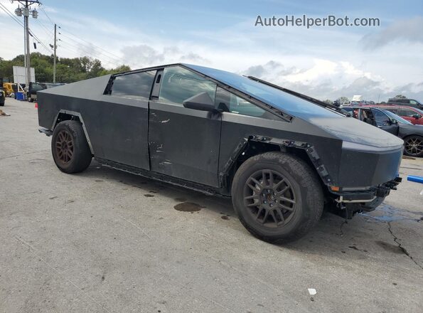 7G2CEHED1RA028066 2024 TESLA CYBERTRUCK Черный Передняя правая четверть