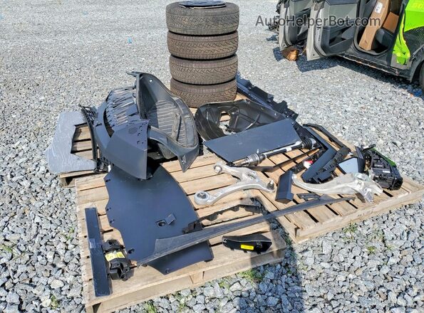 7G2CEHED1RA048818 2024 TESLA CYBERTRUCK Зеленый Вид наклейки с VIN-кодом
