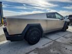 2025 Tesla Cybertruck Серебряный vin: 7G2CEHED2SA081123