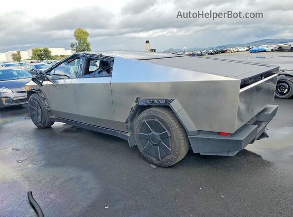 7G2CEHED5RA018849 2024 TESLA CYBERTRUCK Серебряный Задняя левая четверть