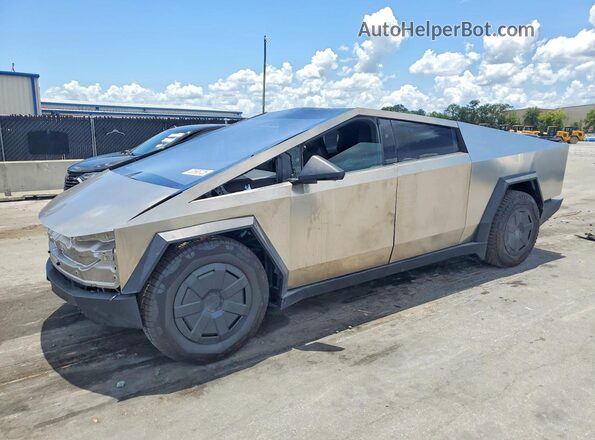 7G2CEHED5SA075011 2025 TESLA CYBERTRUCK Gray Przód lewy