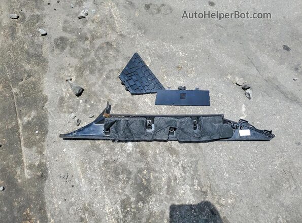 7G2CEHED5SA075011 2025 TESLA CYBERTRUCK Gray Widok komory silnika