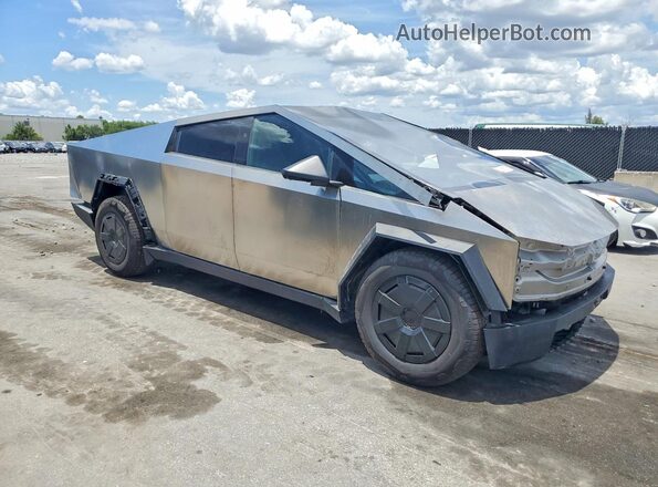 7G2CEHED5SA075011 2025 TESLA CYBERTRUCK Gray Przód prawy