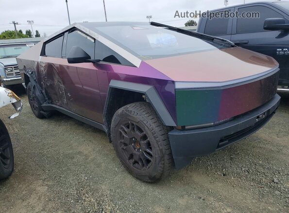 7G2CEHED6RA001803 2024 TESLA CYBERTRUCK Двухцветный Передняя правая четверть