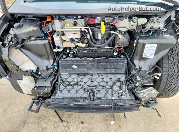 7G2CEHED6RA049138 2024 TESLA CYBERTRUCK Silver Вид задньої частини салону