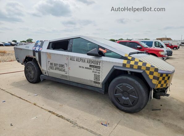 7G2CEHED6RA049138 2024 TESLA CYBERTRUCK Silver Передня права чверть