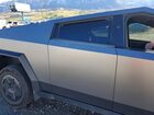 2025 Tesla Cybertruck Серебряный vin: 7G2CEHED7SA070036