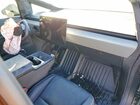 2025 Tesla Cybertruck Серебряный vin: 7G2CEHED7SA070036