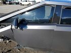 2025 Tesla Cybertruck Серебряный vin: 7G2CEHED7SA070036