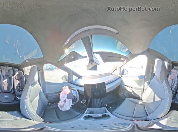 7G2CEHED7SA070036 2025 TESLA CYBERTRUCK Серебряный Панорамный вид салона 360°