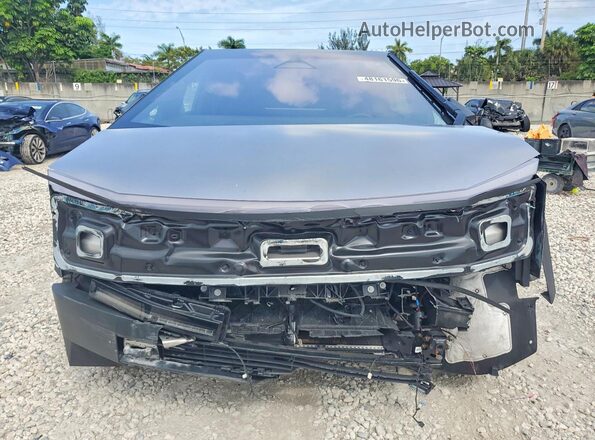 7G2CEHEDXSA073450 2025 TESLA CYBERTRUCK Silver Widok z przodu