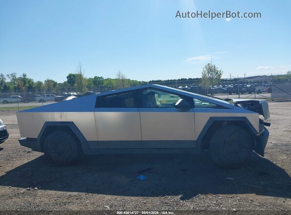 7G2CEHEE1RA034846 2024 TESLA CYBERTRUCK Silver Սարքավորումների վահանակի տեսք