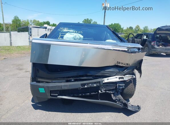7G2CEHEE1RA034846 2024 TESLA CYBERTRUCK Silver Առջևի վահանակի տեսք