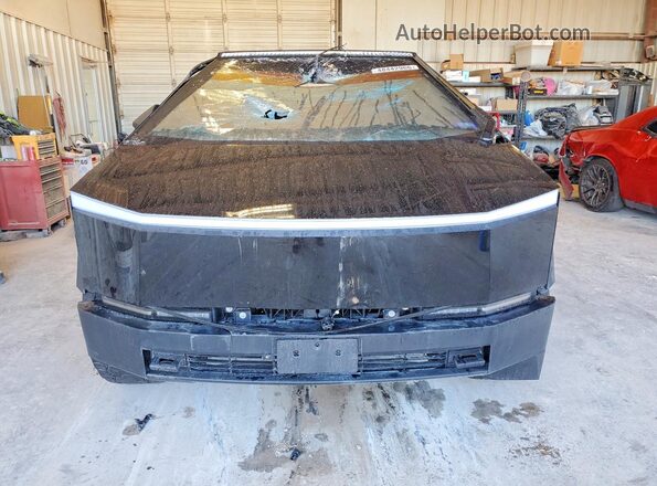 7G2CEHEEXRA025241 2024 TESLA CYBERTRUCK Черный Вид спереди